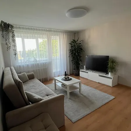 Apartamentai 11 *